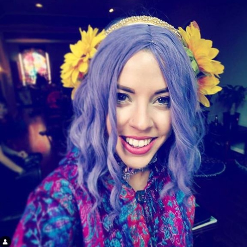 Meet your Posher, Carli